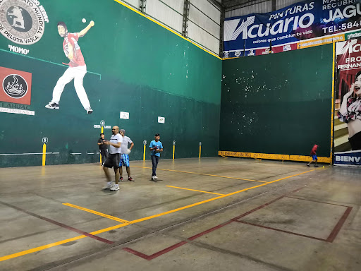 Fronton El Momo, San Juan Ixtayopan