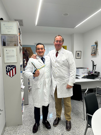 Radio Oncólogo en Querétaro - Dr. Irving Galindo