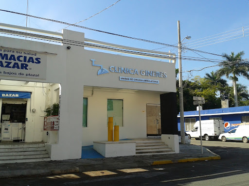 CLÍNICA GINERES