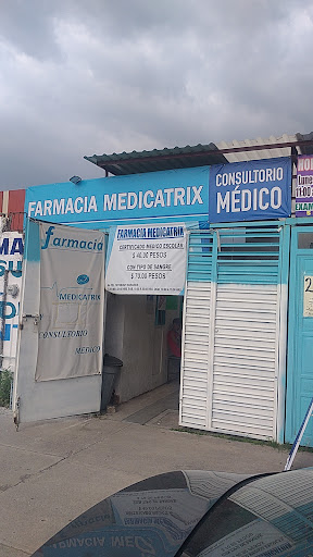 CONSULTORIO MEDICO / FARMACIA MEDICATRIX
