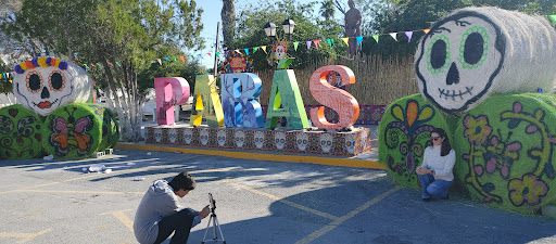 Parás