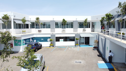 CentroMed 360 (urgencias menores, estudios de imagen, laboratorio, especialidades)