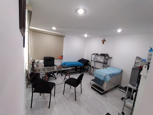 CONSULTORIO MÉDICO / CLÍNICA DE HERIDAS / PODOLOGÍA