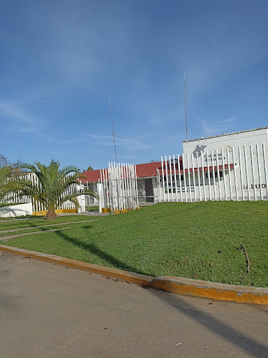 Centro de Salud Tacopan