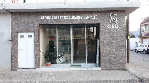 Clinica de especialidades dentales